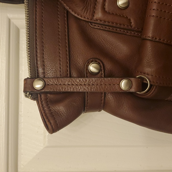 B. Makowsky Handbag - Picture 3 of 10